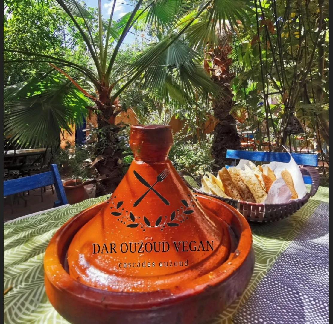 Готель Dar Ouzoud Vegan Екстер'єр фото